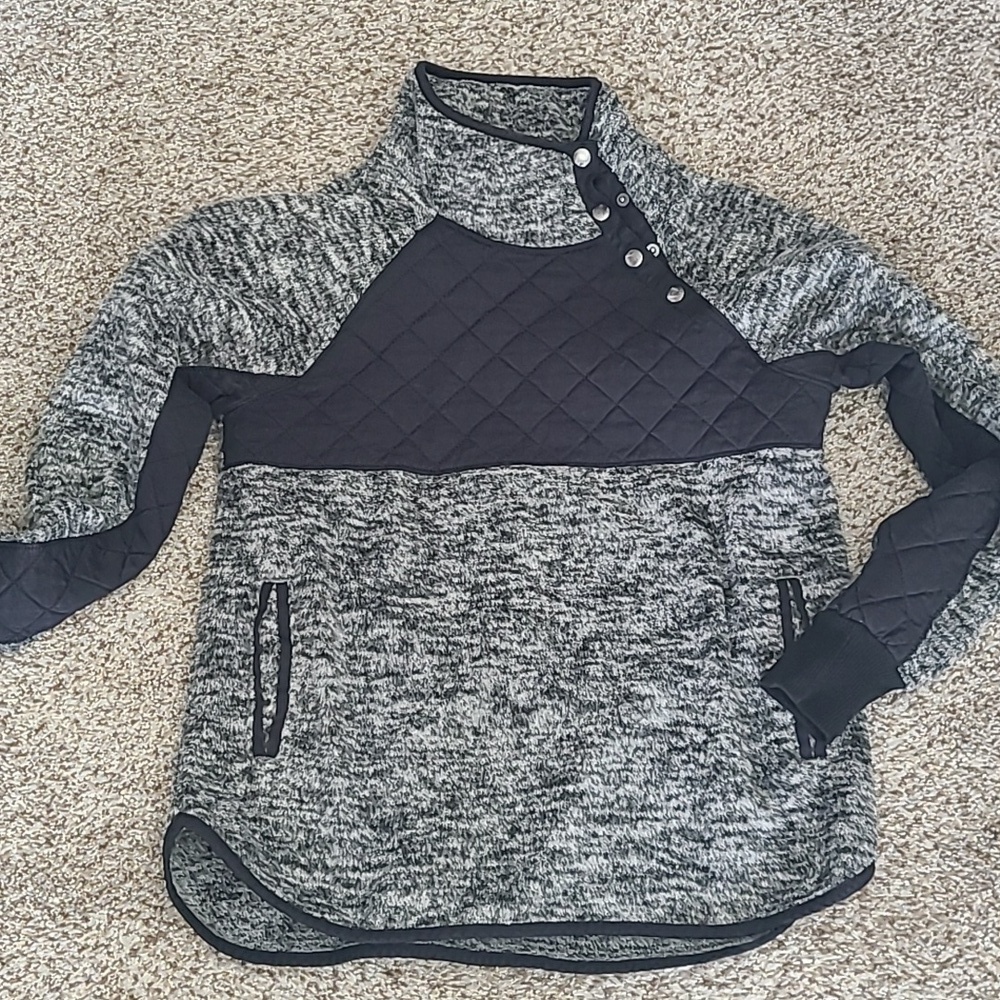 Abercrombie and Fitch Pullover Qulited Fleece  Sweater Jacket